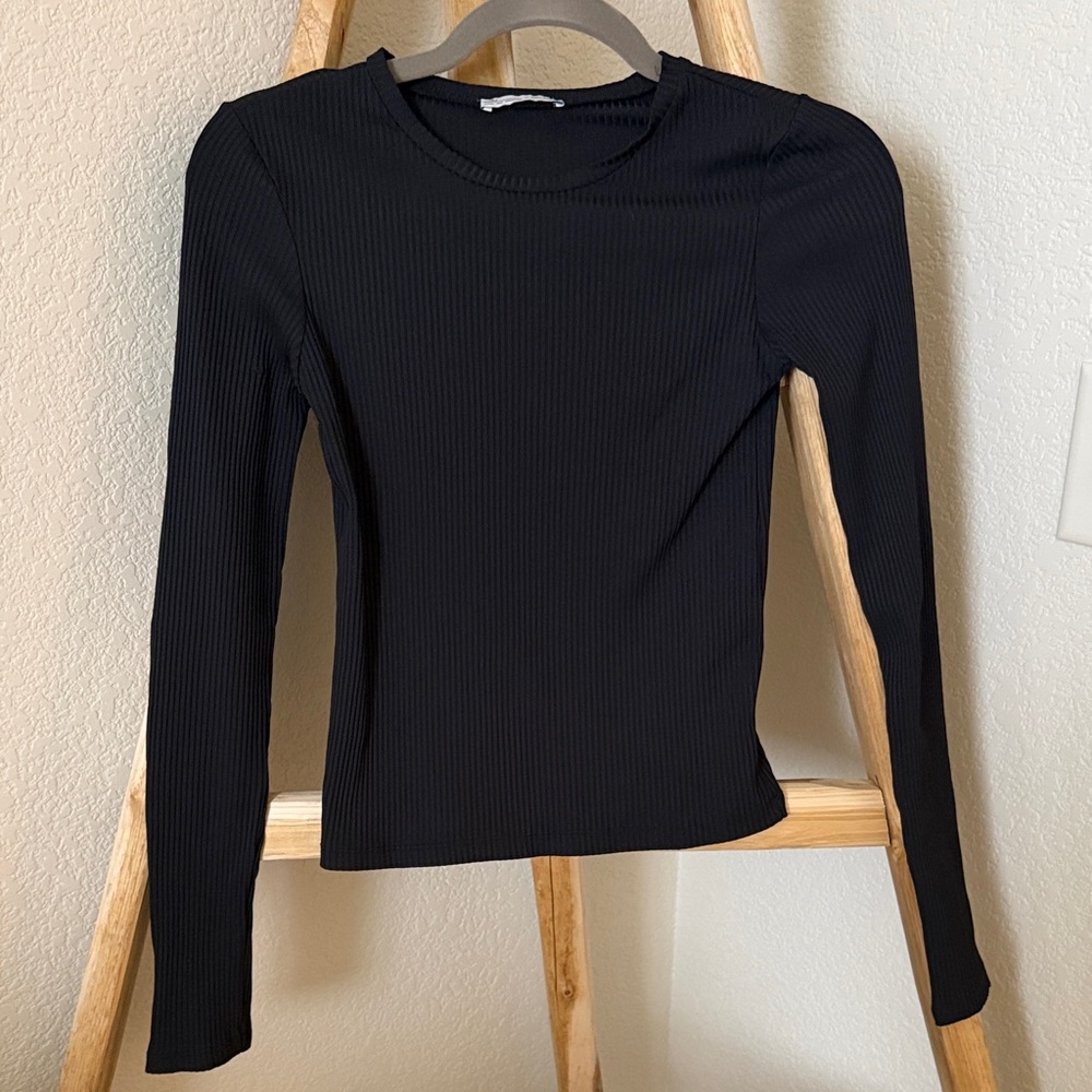 Zara Black Ribbed Long Sleeve Crop Tee - Picture 3 of 6